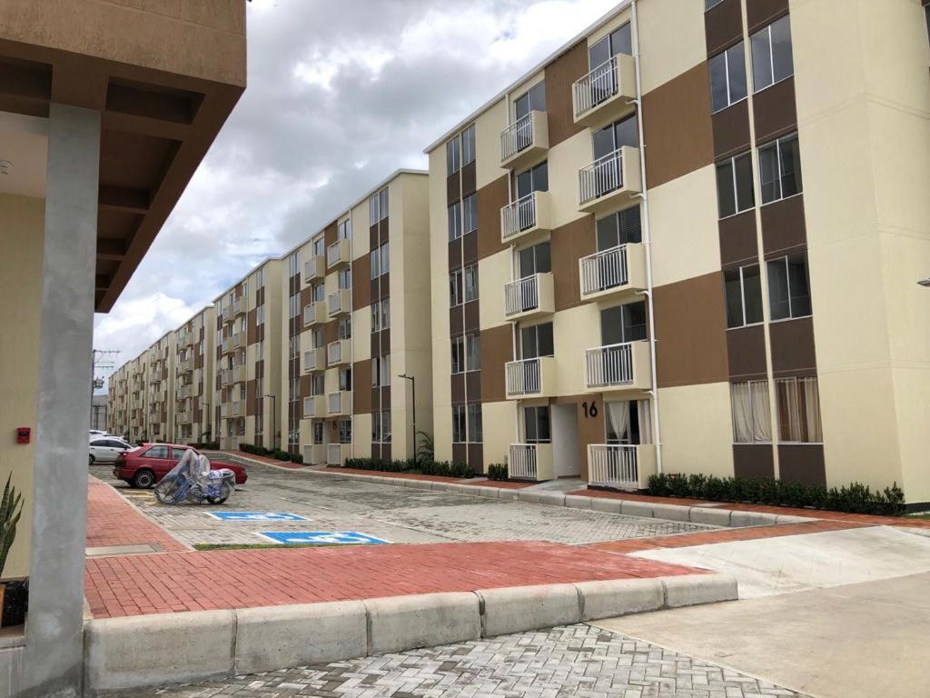 Apartamento Nuevo Amoblado Neiva Conjunto Residencial Goya 504 Luaran gambar